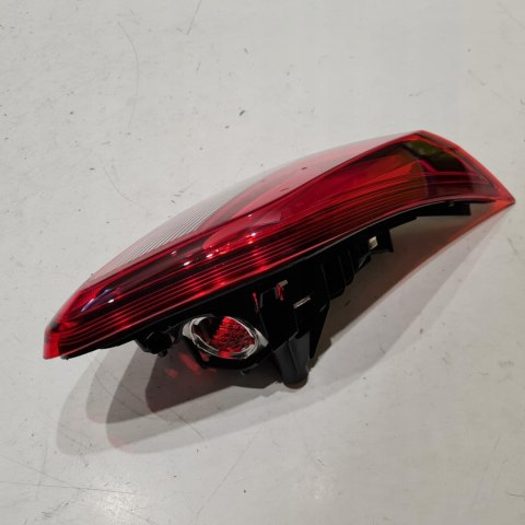 OPEL CORSA E LAMPA LEWY TYŁ TYLNA WEWNĘTRZNA MAGNETI MARELLI LLL371