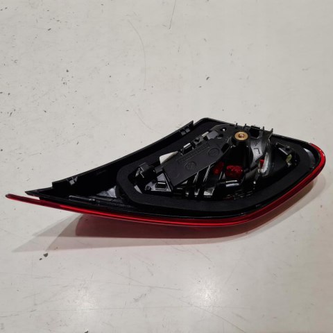 OPEL CORSA E LAMPA LEWY TYŁ TYLNA WEWNĘTRZNA MAGNETI MARELLI LLL371