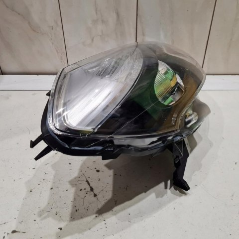 RENAULT CLIO III LAMPA REFLEKTOR PRAWY VALEO 044056 RENAULT CLIO III LAMPA REFLEKTOR PRAWY VALEO 044056