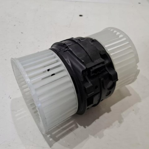 RENAULT MEGANE III WENTYLATOR DMUCHAWA NAWIEWU NRF 34161