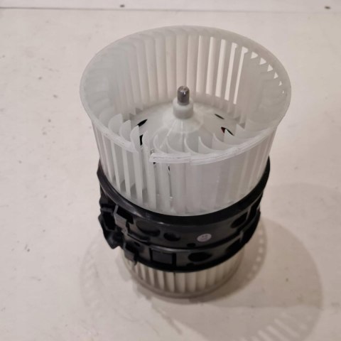 RENAULT MEGANE III WENTYLATOR DMUCHAWA NAWIEWU NRF 34161