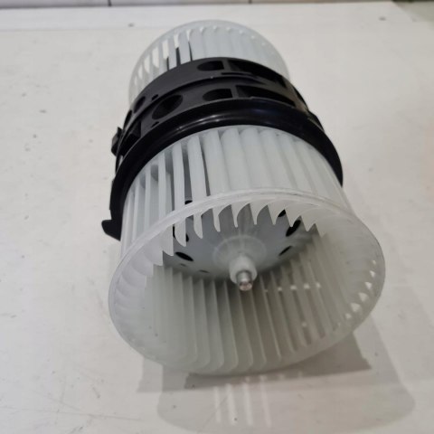 RENAULT MEGANE III WENTYLATOR DMUCHAWA NAWIEWU NRF 34161