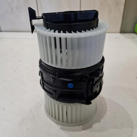 RENAULT MEGANE III WENTYLATOR DMUCHAWA NAWIEWU NRF 34161