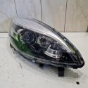 RENAULT SCENIC III LAMPA REFLEKTOR PRAWY VALEO 044768