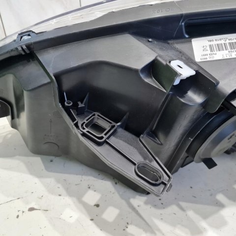 RENAULT SCENIC III LAMPA REFLEKTOR PRAWY VALEO 044768 RENAULT SCENIC III LAMPA REFLEKTOR PRAWY VALEO 044768