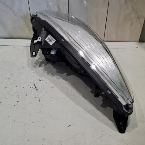 RENAULT SCENIC III LAMPA REFLEKTOR PRAWY VALEO 044768 RENAULT SCENIC III LAMPA REFLEKTOR PRAWY VALEO 044768