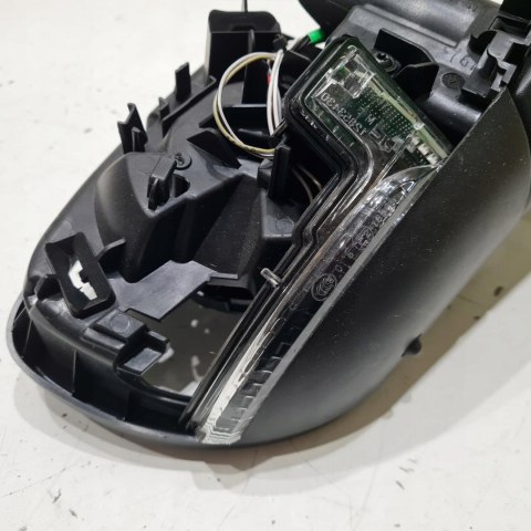 RENAULT ZOE LUSTERKO ZEWNĘTRZNE PRAWE 963017272R RENAULT ZOE LUSTERKO ZEWNĘTRZNE PRAWE 963017272R