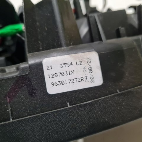 RENAULT ZOE LUSTERKO ZEWNĘTRZNE PRAWE 963017272R RENAULT ZOE LUSTERKO ZEWNĘTRZNE PRAWE 963017272R
