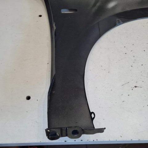 HYUNDAI i30 BŁOTNIK LEWY PRZÓD PRZEDNI HYUNDAI i30 BŁOTNIK LEWY PRZÓD PRZEDNI