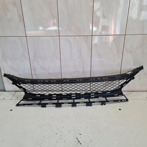 MERCEDES W212 63 AMG KRATKA ZDERZAKA ŚRODKOWA A2128850424