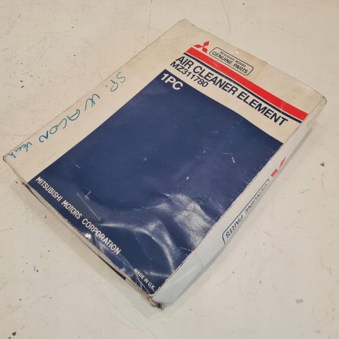MITSUBISHI GALANT VI 1.8 FILTR POWIETRZA OE MZ311780 MITSUBISHI GALANT VI 1.8 FILTR POWIETRZA OE MZ311780