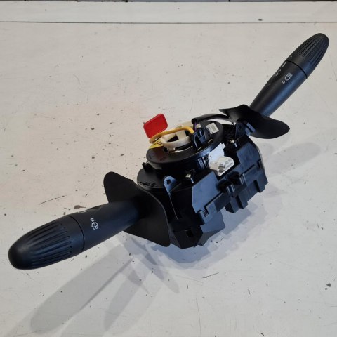 FIAT DOBLO MANETKA PRZEŁĄCZNIK ZESPOLONY OE 735290066 FIAT DOBLO MANETKA PRZEŁĄCZNIK ZESPOLONY OE 735290066