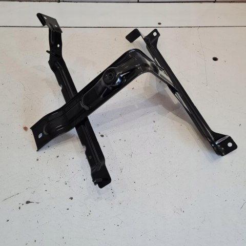 JAGUAR F-PACE UCHWYT WSPORNIK MOCOWANIE KOŁA ZAPASOWEGO HK83-47066-AE-PC3 JAGUAR F-PACE UCHWYT WSPORNIK MOCOWANIE KOŁA ZAPASOWEGO HK83-47066-AE-PC3