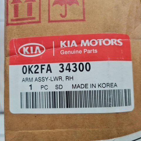 KIA CARENS II WAHACZ ZAWIESZENIA PRAWY PRZÓD 0K2FA 34300