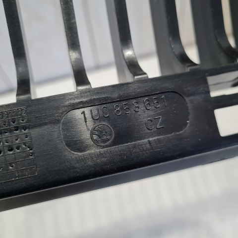 SKODA OCTAVIA I 97-01 ATRAPA GRILL CHŁODNICY 1U085365301C SKODA OCTAVIA I 97-01 ATRAPA GRILL CHŁODNICY 1U085365301C