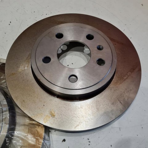 AUDI A4 B7 SEAT EXEO TARCZE HAMULCOWE KOMPLET TRW DF4756 AUDI A4 B7 SEAT EXEO TARCZE HAMULCOWE KOMPLET TRW DF4756
