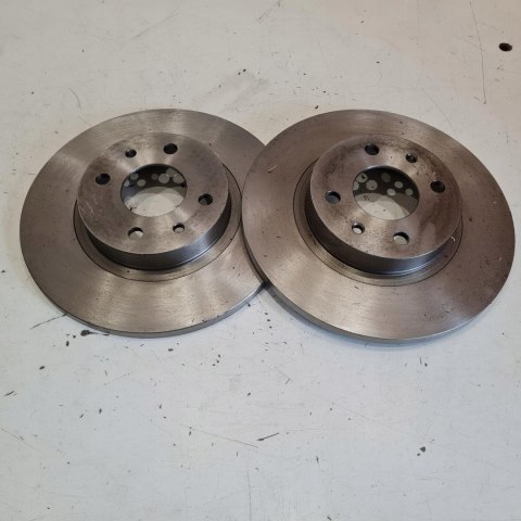 FIAT BRAVO BRAVA I MAREA TARCZE HAMULCOWE KOMPLET UBD1504 FIAT BRAVO BRAVA I MAREA TARCZE HAMULCOWE KOMPLET UBD1504