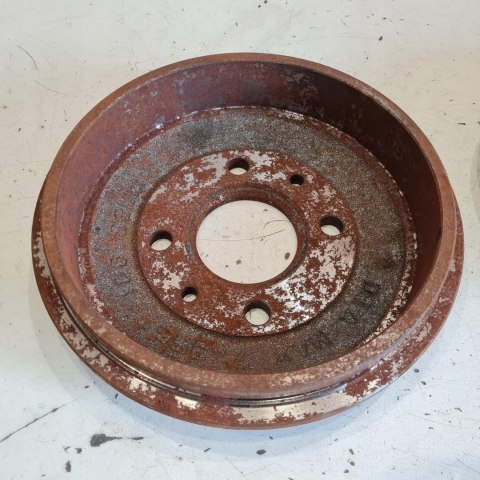 FIAT PANDA PUNTO TIPO BĘBNY HAMULCOWE KOMPLET QAP 05605 FIAT PANDA PUNTO TIPO BĘBNY HAMULCOWE KOMPLET QAP 05605