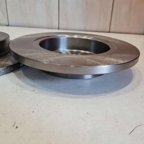 FORD FIESTA IV KA MAZDA 121 TARCZE HAMULCOWE KOMPLET F1531P FORD FIESTA IV KA MAZDA 121 TARCZE HAMULCOWE KOMPLET F1531P