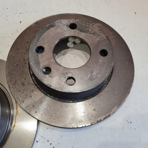 FORD FIESTA ORION III TARCZE HAMULCOWE KOMPLET SAMKO F1281P FORD FIESTA ORION III TARCZE HAMULCOWE KOMPLET SAMKO F1281P