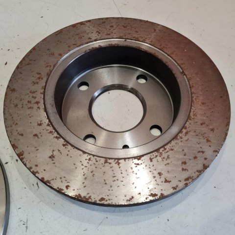 FORD FIESTA ORION III TARCZE HAMULCOWE KOMPLET SAMKO F1281P FORD FIESTA ORION III TARCZE HAMULCOWE KOMPLET SAMKO F1281P