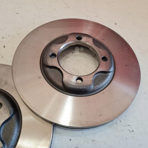 MAZDA 323 III BF BW TARCZE HAMULCOWE TEXTAR 98200047001 MAZDA 323 III BF BW TARCZE HAMULCOWE TEXTAR 98200047001