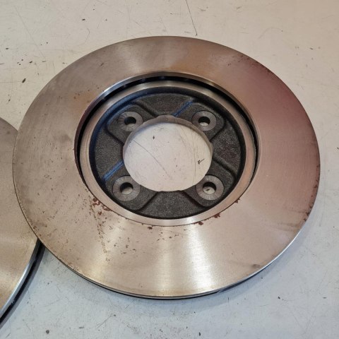 MAZDA 323 III BF BW TARCZE HAMULCOWE TEXTAR 98200047001 MAZDA 323 III BF BW TARCZE HAMULCOWE TEXTAR 98200047001