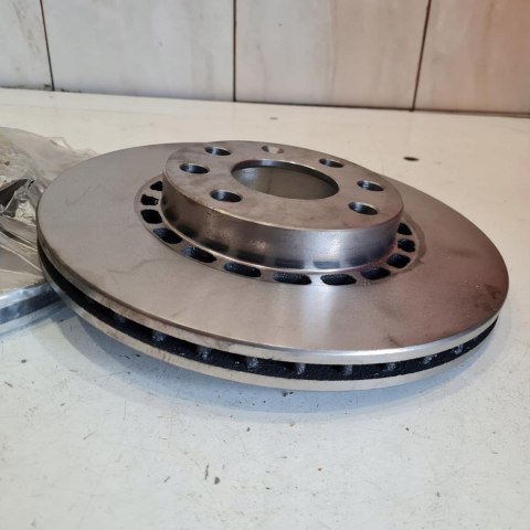 OPEL ASTRA F VECTRA A 1.8 1.7D TARCZE HAMULCOWE KOMPLET RACER R0033 OPEL ASTRA F VECTRA A 1.8 1.7D TARCZE HAMULCOWE KOMPLET RACER R0033