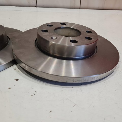 OPEL ASTRA F VECTRA A TARCZE HAMULCOWE KOMPLET BREMBO 08.4475.10 OPEL ASTRA F VECTRA A TARCZE HAMULCOWE KOMPLET BREMBO 08.4475.10