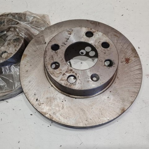 OPEL VECTRA A TARCZE HAMULCOWE KOMPLET RACER R0003 OPEL VECTRA A TARCZE HAMULCOWE KOMPLET RACER R0003