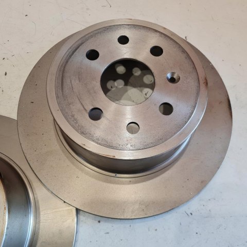 OPEL VECTRA B TARCZE HAMULCOWE KOMPLET PILENGA 5760