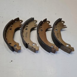CITROEN SAXO PEUGEOT 106 205 SZCZĘKI HAMULCOWE 1079.180