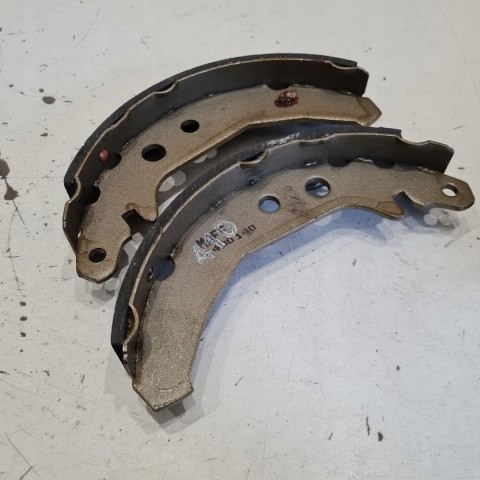 FORD FIESTA 89-96 SZCZĘKI HAMULCOWE SGE-153 FORD FIESTA 89-96 SZCZĘKI HAMULCOWE SGE-153