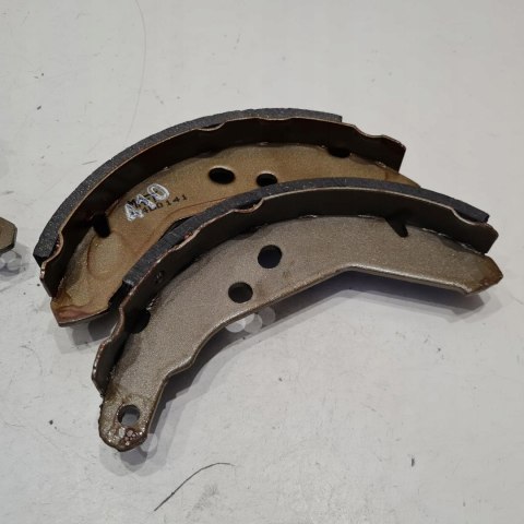 FORD FIESTA 89-96 SZCZĘKI HAMULCOWE SGE-153 FORD FIESTA 89-96 SZCZĘKI HAMULCOWE SGE-153
