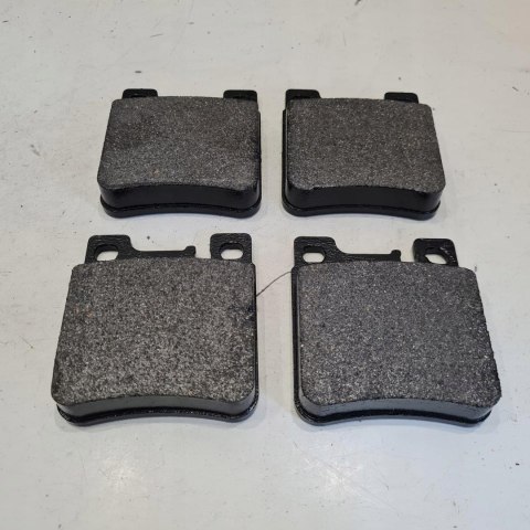 MERCEDES CLK C208 C209 W210 W140 KLOCKI HAMULCOWE BRECK 213050070420 MERCEDES CLK C208 C209 W210 W140 KLOCKI HAMULCOWE BRECK 213050070420