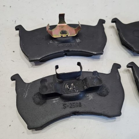 MAZDA 626 GD KLOCKI HAMULCOWE STEINHOF SM 339 MAZDA 626 GD KLOCKI HAMULCOWE STEINHOF SM 339