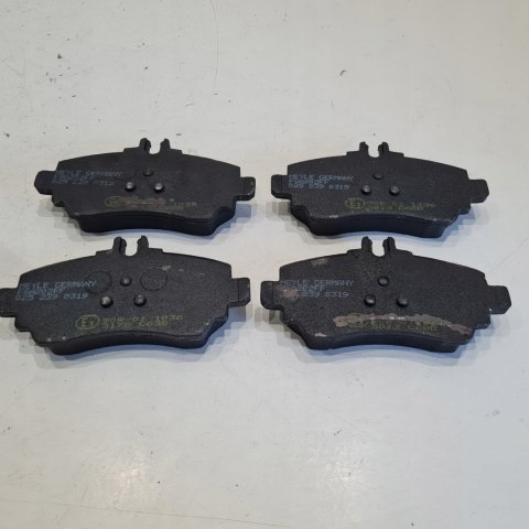 MERCEDES VANEO 414 1.6 1.7CDI 1.9 KLOCKI HAMULCOWE MEYLE 0252390319 MERCEDES VANEO 414 1.6 1.7CDI 1.9 KLOCKI HAMULCOWE MEYLE 0252390319