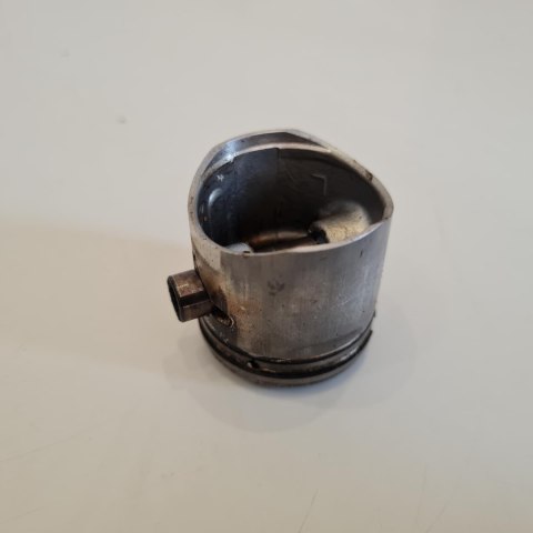 ZENOAH G2C CYLINDER TŁOK ORYGINAŁ KOMPLET ZENOAH G2C CYLINDER TŁOK ORYGINAŁ KOMPLET