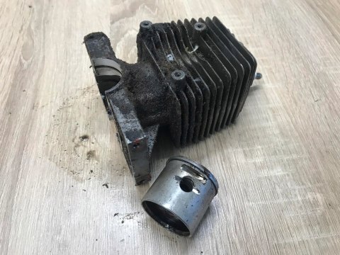 ZENOAH G380 CYLINDER TŁOK ORYGINAŁ KOMPLET ZENOAH G380 CYLINDER TŁOK ORYGINAŁ KOMPLET