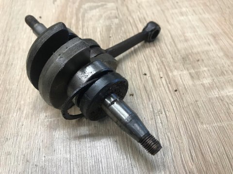 ZENOAH G380 WAŁ KORBOWY KORBOWÓD ZENOAH G380 WAŁ KORBOWY KORBOWÓD