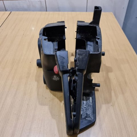 MCCULLOCH MAC 3516 RĄCZKA GAZU OSŁONA OBUDOWA KORPUS MCCULLOCH MAC 3516 RĄCZKA GAZU OSŁONA OBUDOWA KORPUS