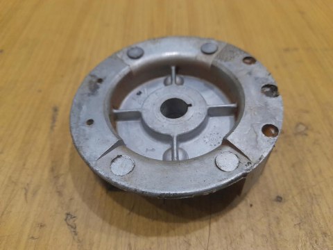 MCCULLOCH MAC 65 MAGNETO KOŁO MAGNESOWE MCCULLOCH MAC 65 MAGNETO KOŁO MAGNESOWE