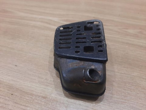 SHINDAIWA YB 301 TŁUMIK WYDECH SHINDAIWA YB 301 TŁUMIK WYDECH