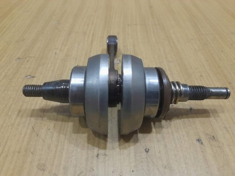 HOMELITE HCS3435BA WAŁ KORBOWY KORBOWÓD HOMELITE HCS3435BA WAŁ KORBOWY KORBOWÓD