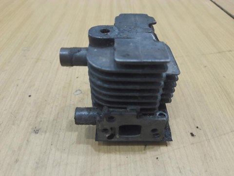 SHINDAIWA F-18 CYLINDER TŁOK ORYGINAŁ KOMPLET SHINDAIWA F-18 CYLINDER TŁOK ORYGINAŁ KOMPLET