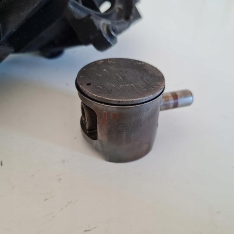 HOMELITE HBC26SB CYLINDER TŁOK ORYGINAŁ KOMPLET HOMELITE HBC26SB CYLINDER TŁOK ORYGINAŁ KOMPLET