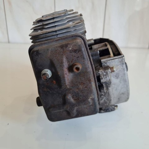 VICTUS BC52 SILNIK WAŁ CYLINDER TŁOK MAGNETO SPRZĘGŁO KPL VICTUS BC52 SILNIK WAŁ CYLINDER TŁOK MAGNETO SPRZĘGŁO KPL