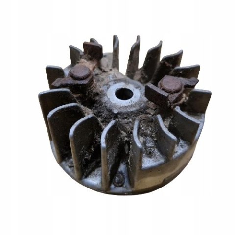 HOMELITE D33 30C MAGNETO KOŁO MAGNESOWE HOMELITE D33 30C MAGNETO KOŁO MAGNESOWE