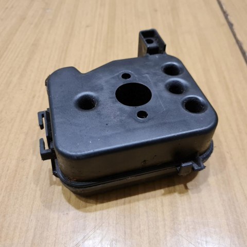 HOMELITE D33 30C OSŁONA OBUDOWA FILTR POWIETRZA HOMELITE D33 30C OSŁONA OBUDOWA FILTR POWIETRZA
