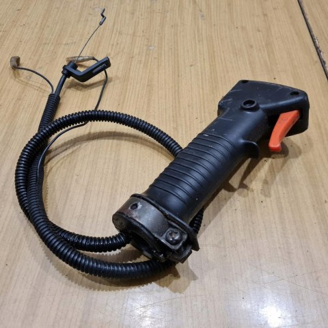HOMELITE D33 30C RĄCZKA GAZU RĘKOJEŚĆ MANETKA UCHWYT HOMELITE D33 30C RĄCZKA GAZU RĘKOJEŚĆ MANETKA UCHWYT